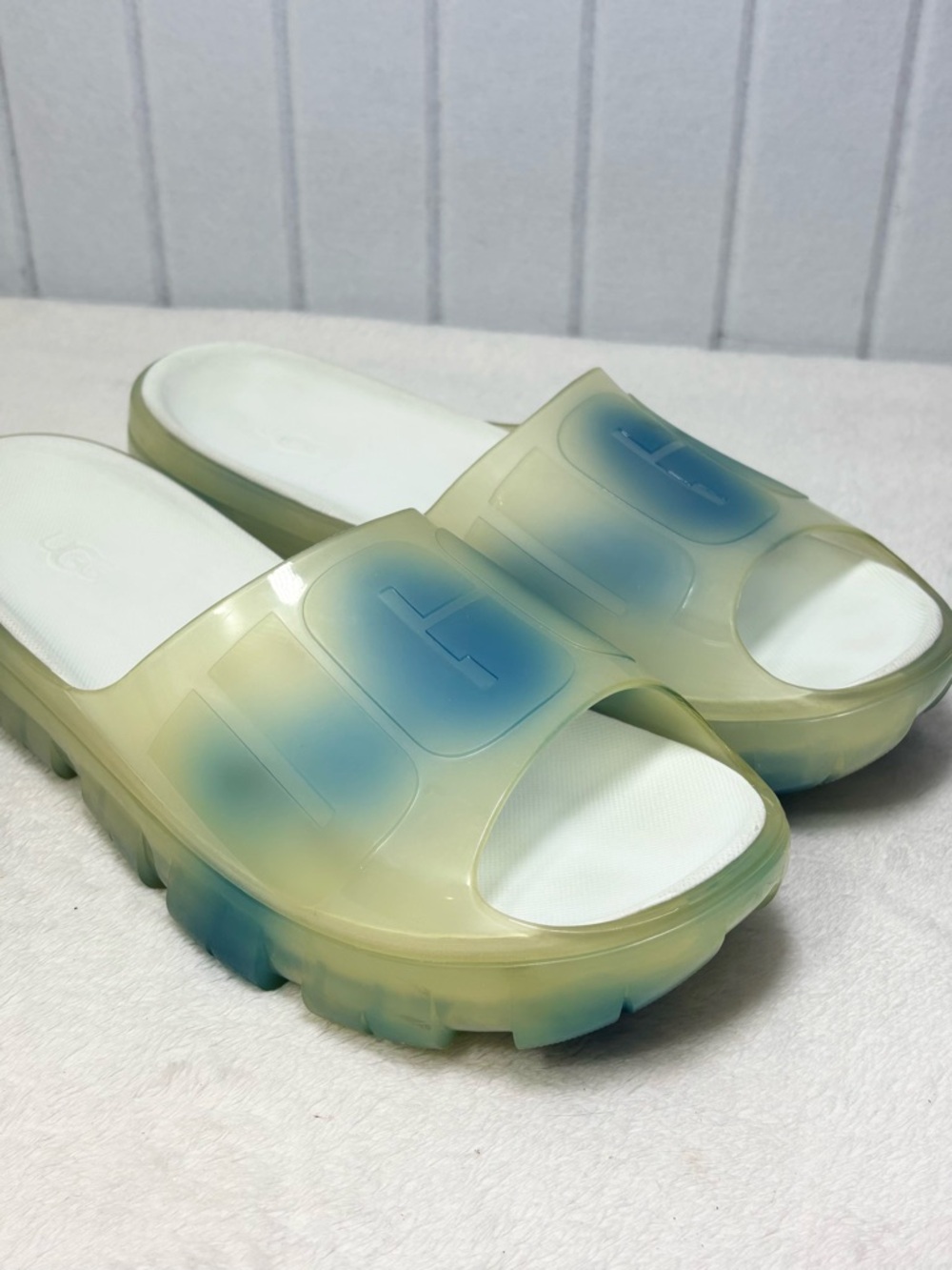 UGG Jella Clear Watercolor Slide, Cloudy Sky Sandals size 10B - Picture 3 of 13